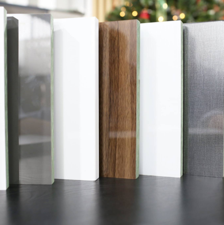 VÁN PHỦ ACRYLIC MỘC PHÁT: LÀM NÊN NHỮNG SẢN PHẨM NỘI THẤT ĐẸP TỪNG CM VỚI CHI PHÍ HỢP LÝ