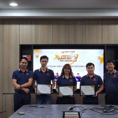 MOC PHAT HONORS OUTSTANDING STAFF IN 2024 - HONORING CONTRIBUTIONS, AFFIRMING VALUES